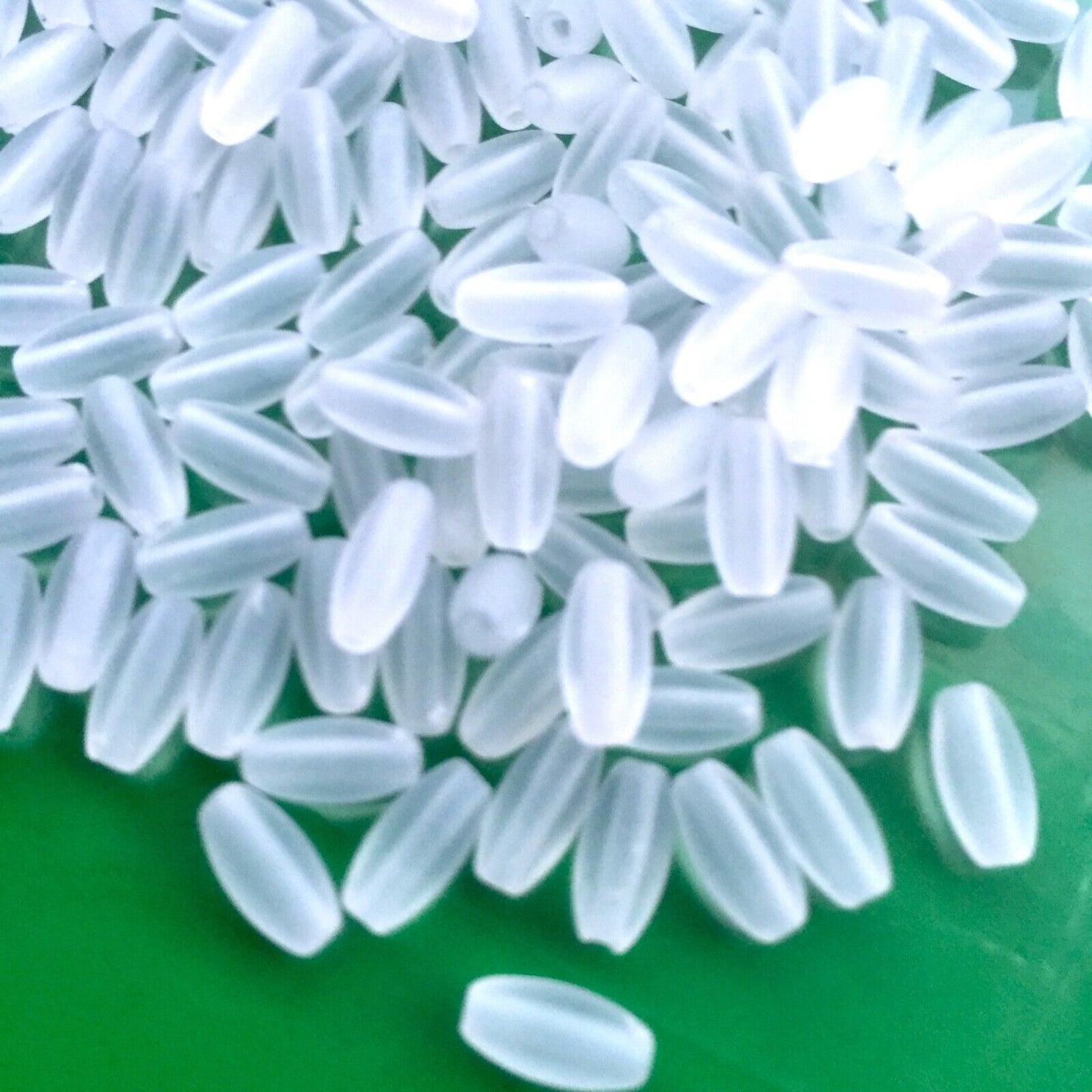 200pcs Rice Pearl 8mmx4mm Acrylic Beads for Jewellery and Sewing Craft