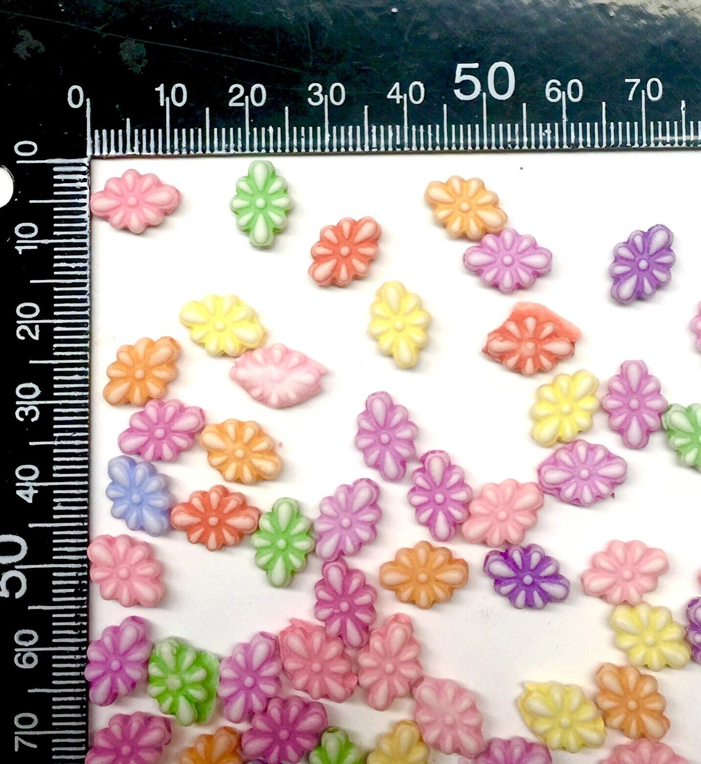 150x Flower Acrylic Beads - Pick Your Style