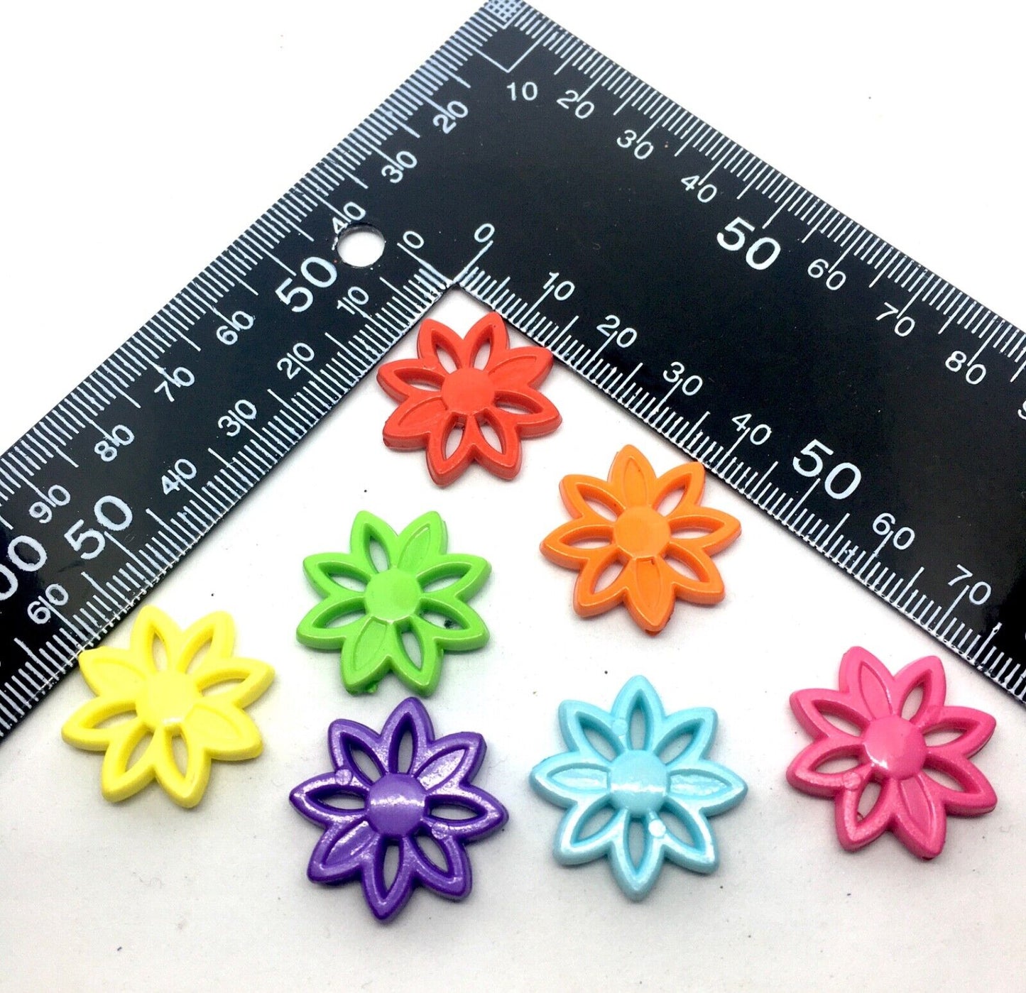 30x Multi Colour Large 25mm Flower Acrylic Charm Beads for Jewellery Making