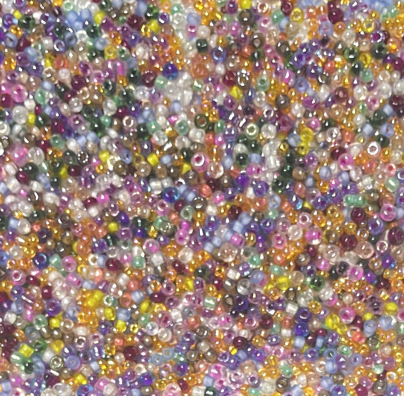Over 3000pcs Colour Hues 2mm-2.5mm Glass Seed Beads - Pick your Colour