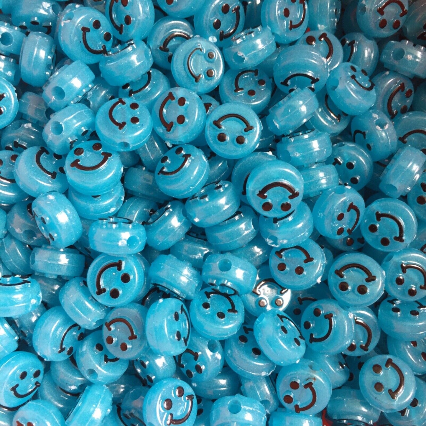 100x Glow in the Dark SmilIing Flat Round Disc Beads 10mmx5mm for Jewellery Making