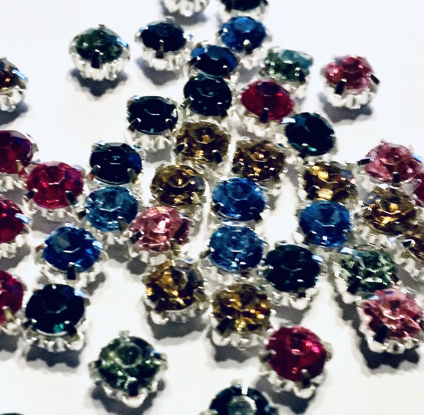 50x Rose Cup 5mm/6mm Montees Rhinestone Claw Sew On Spacer Loose Beads