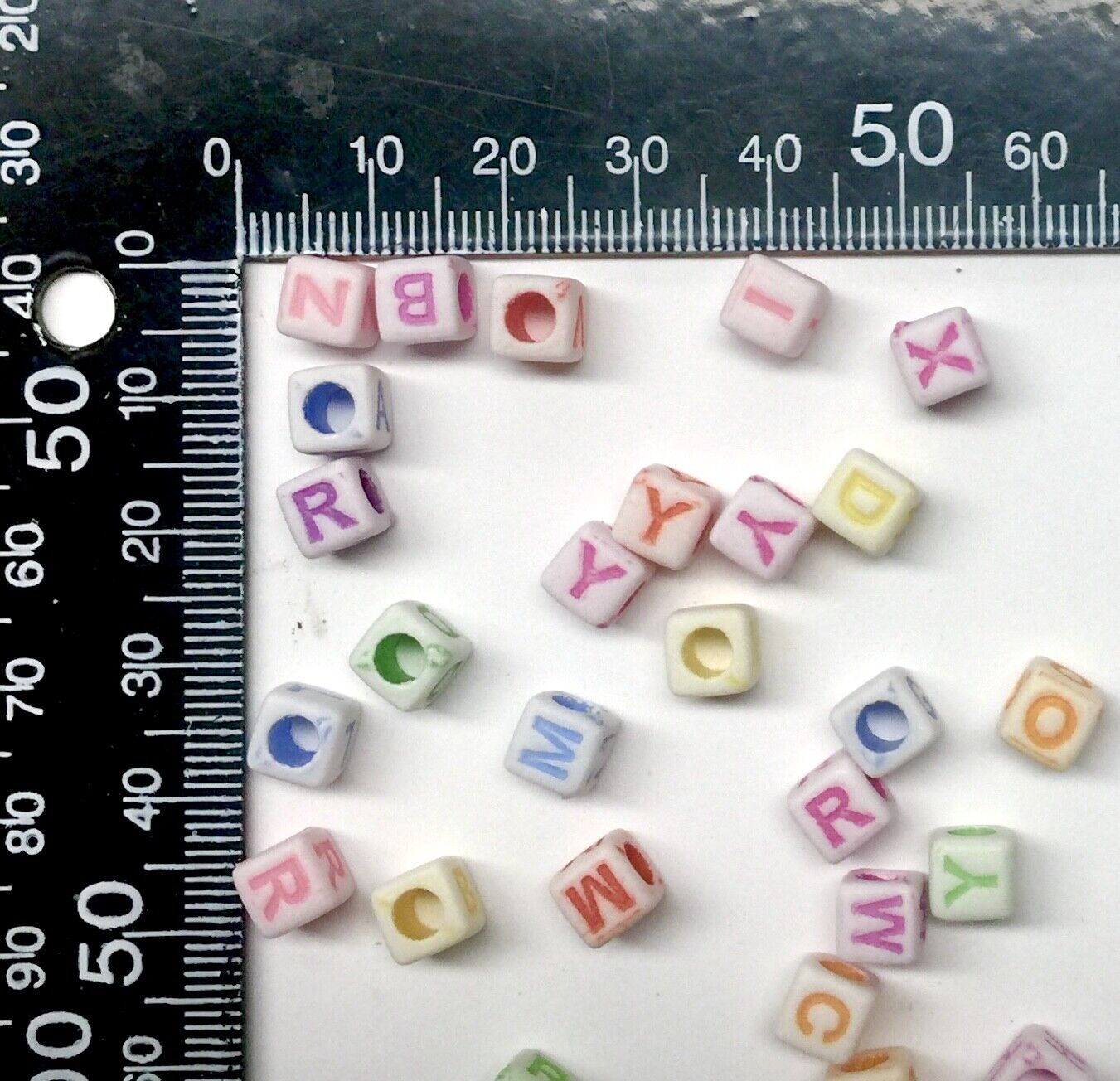 200x Cube Letter Acrylic Beads for Jewellery Making - Pick Your Colour