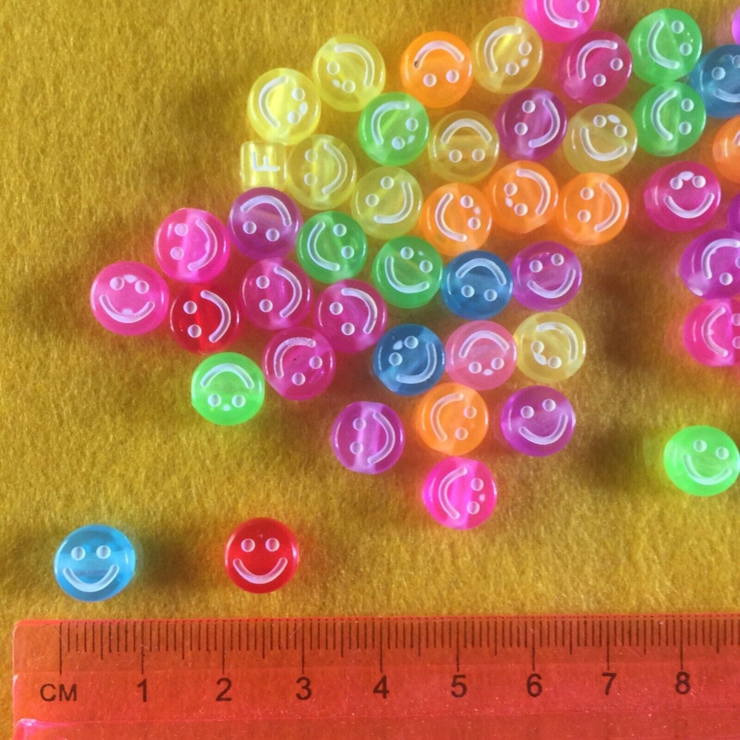 50x Smiling Flat Round Disc Beads 10mmx5mm for Jewellery Making