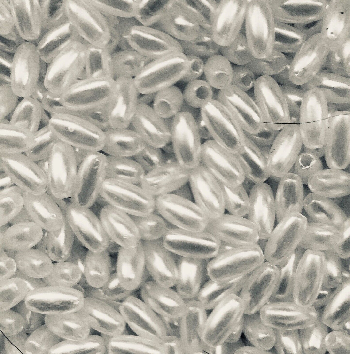 200pcs Rice Pearl 8mmx4mm Acrylic Beads for Jewellery and Sewing Craft