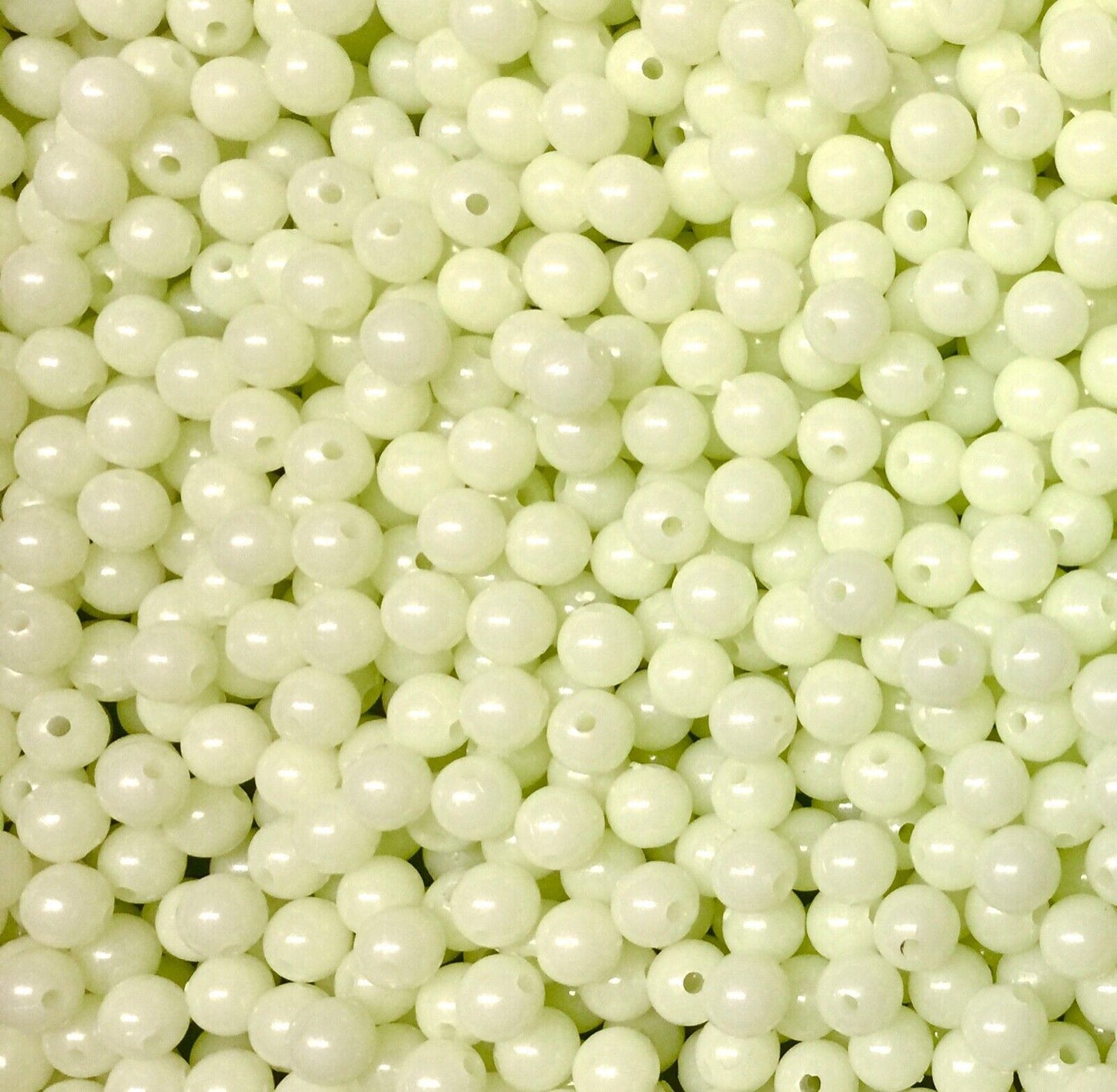 100x Multi Colour 8mm Glow in the Dark Beads for Crafts