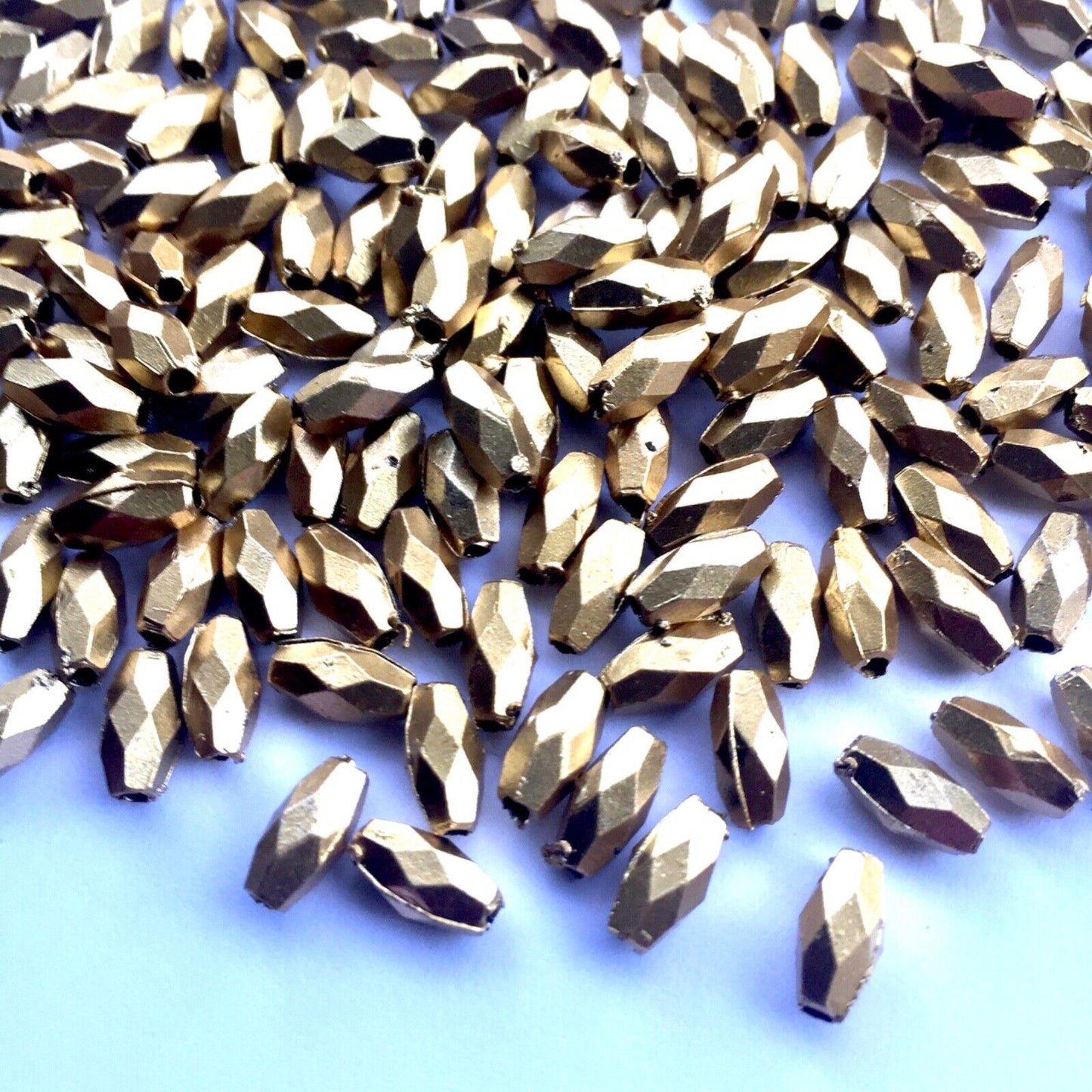 200pcs Rice Pearl 8mmx4mm Acrylic Beads for Jewellery and Sewing Craft