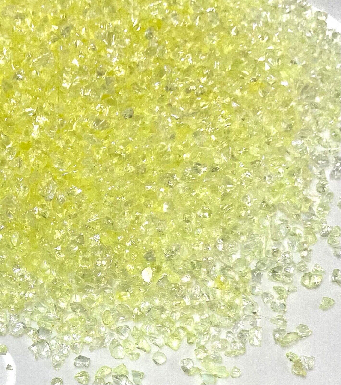 25g Crushed Electroplated Tiny Glass Rhinestone Chips for 3D Nail Art Decoration