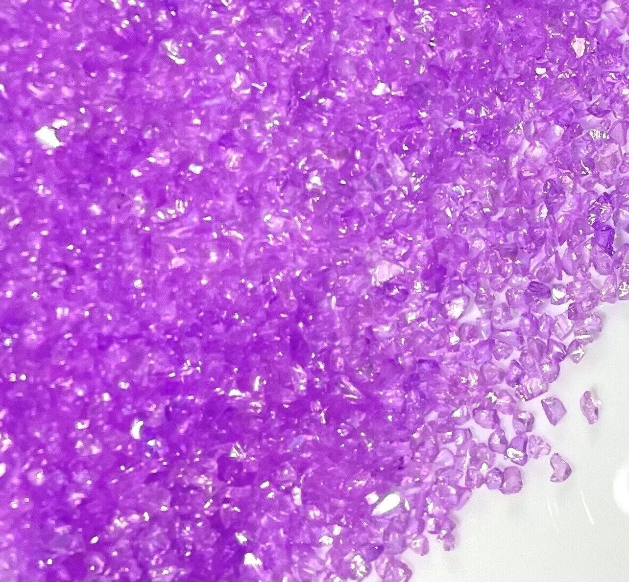 25g Crushed Electroplated Tiny Glass Rhinestone Chips for 3D Nail Art Decoration