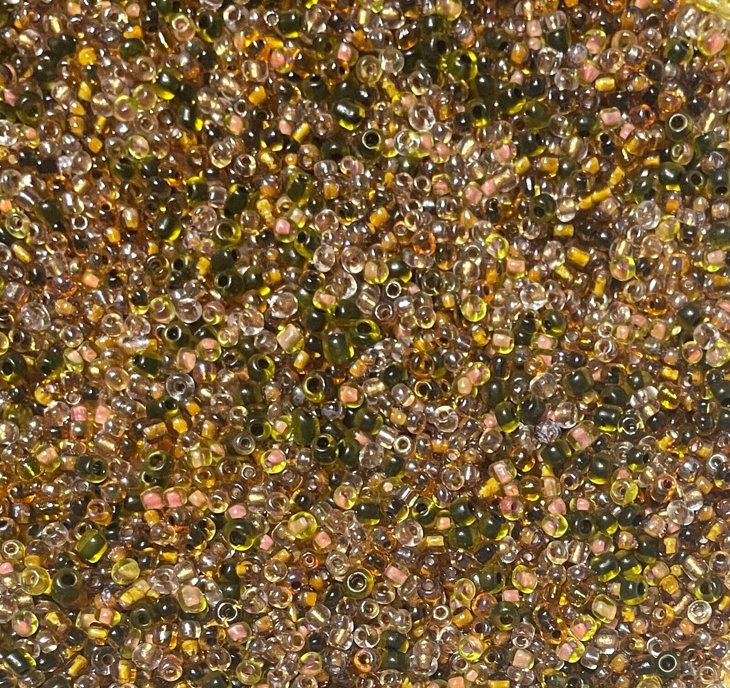 Over 3000pcs Colour Hues 2mm-2.5mm Glass Seed Beads - Pick your Colour