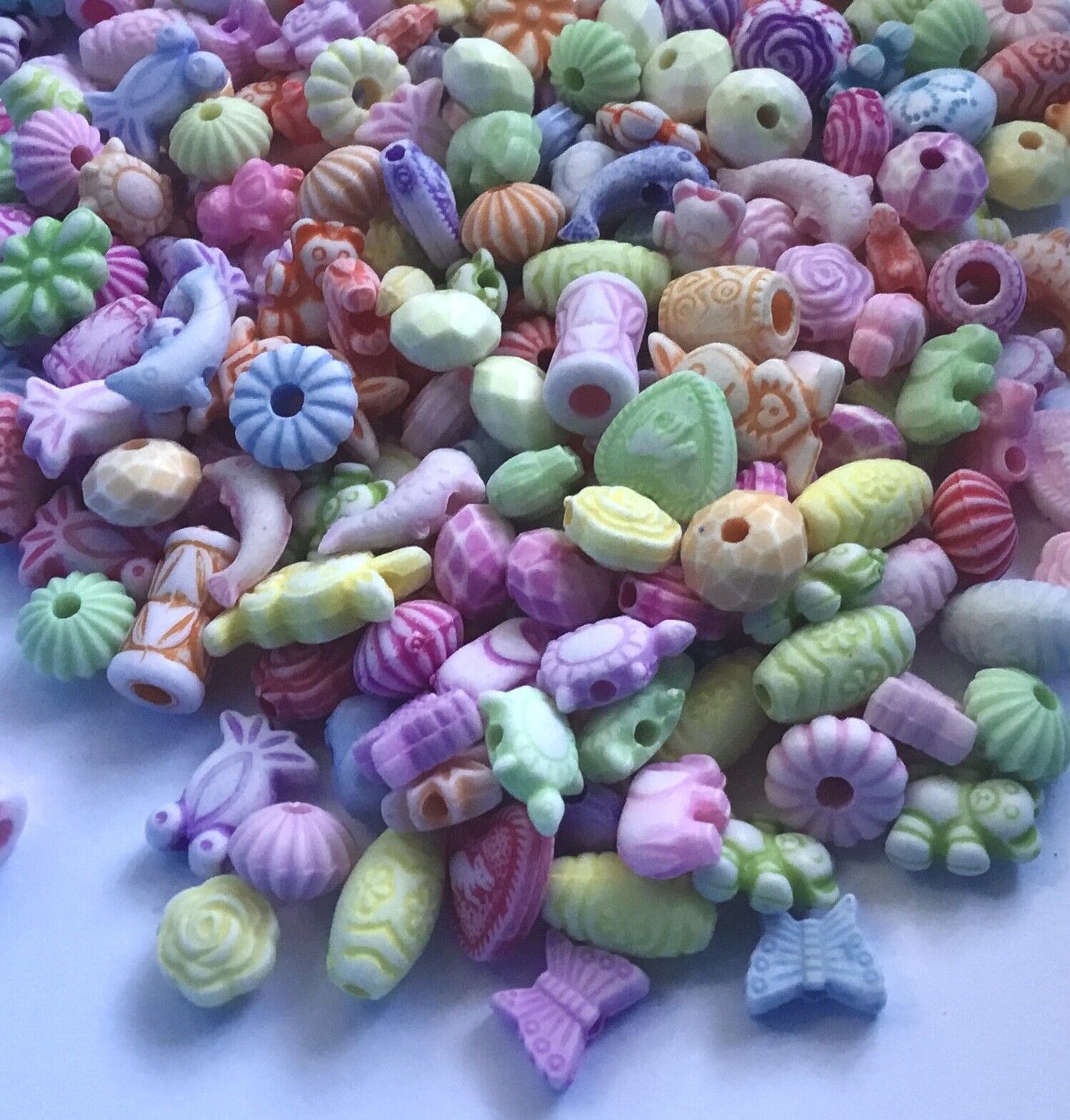 200+ pcs Cute Mix Design Mix Sizes Craft Type Acrylic Beads