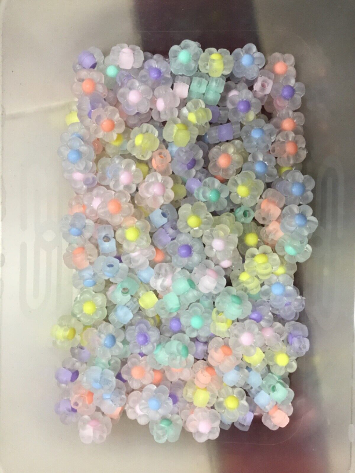 50x Frosted White Flower w/ Multicolour Core Bead in Bead 12mm Acrylic Beads