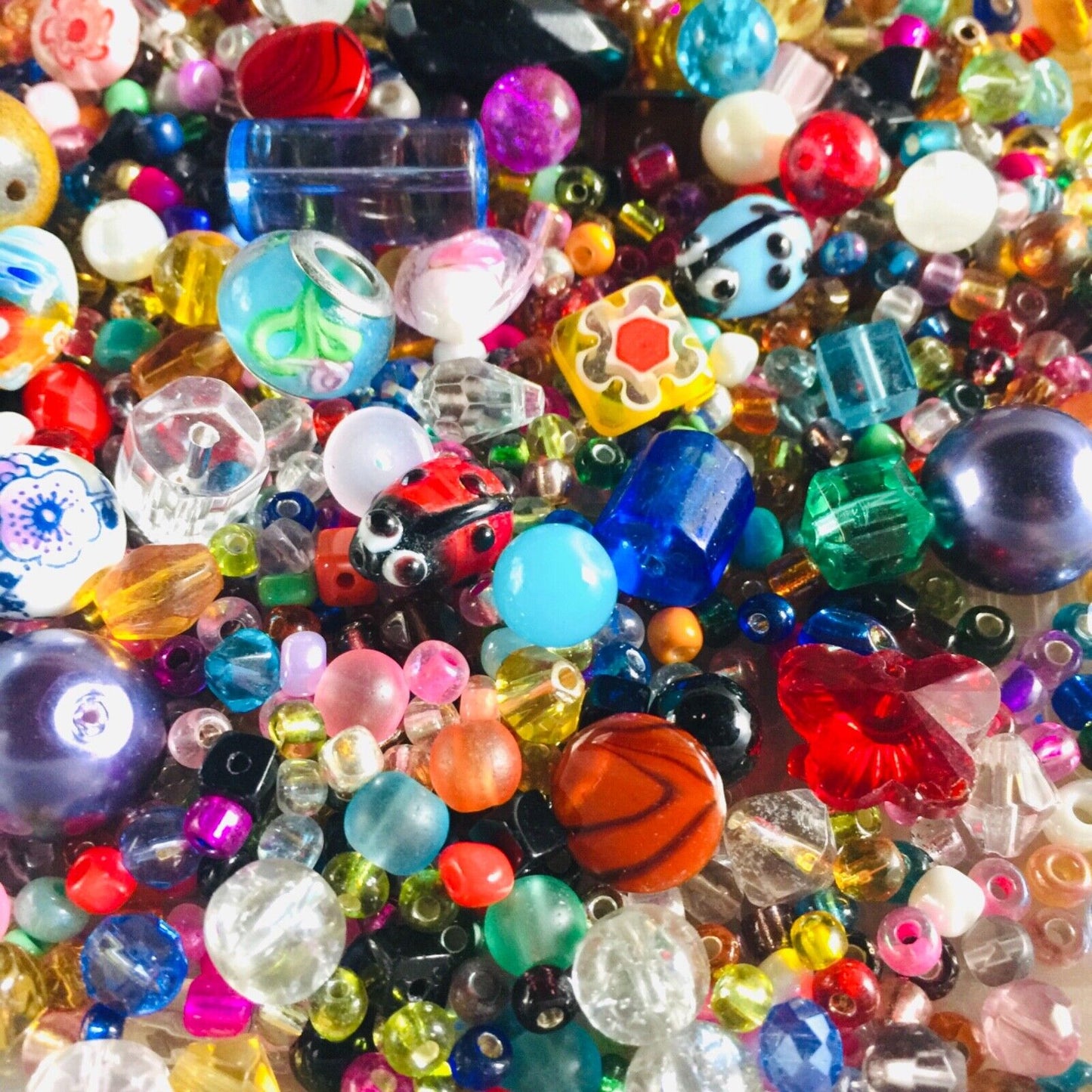 200grams of over 1000 pcs Multi Colour Mix Shapes Mix Sizes 3-20 mm Glass Beads