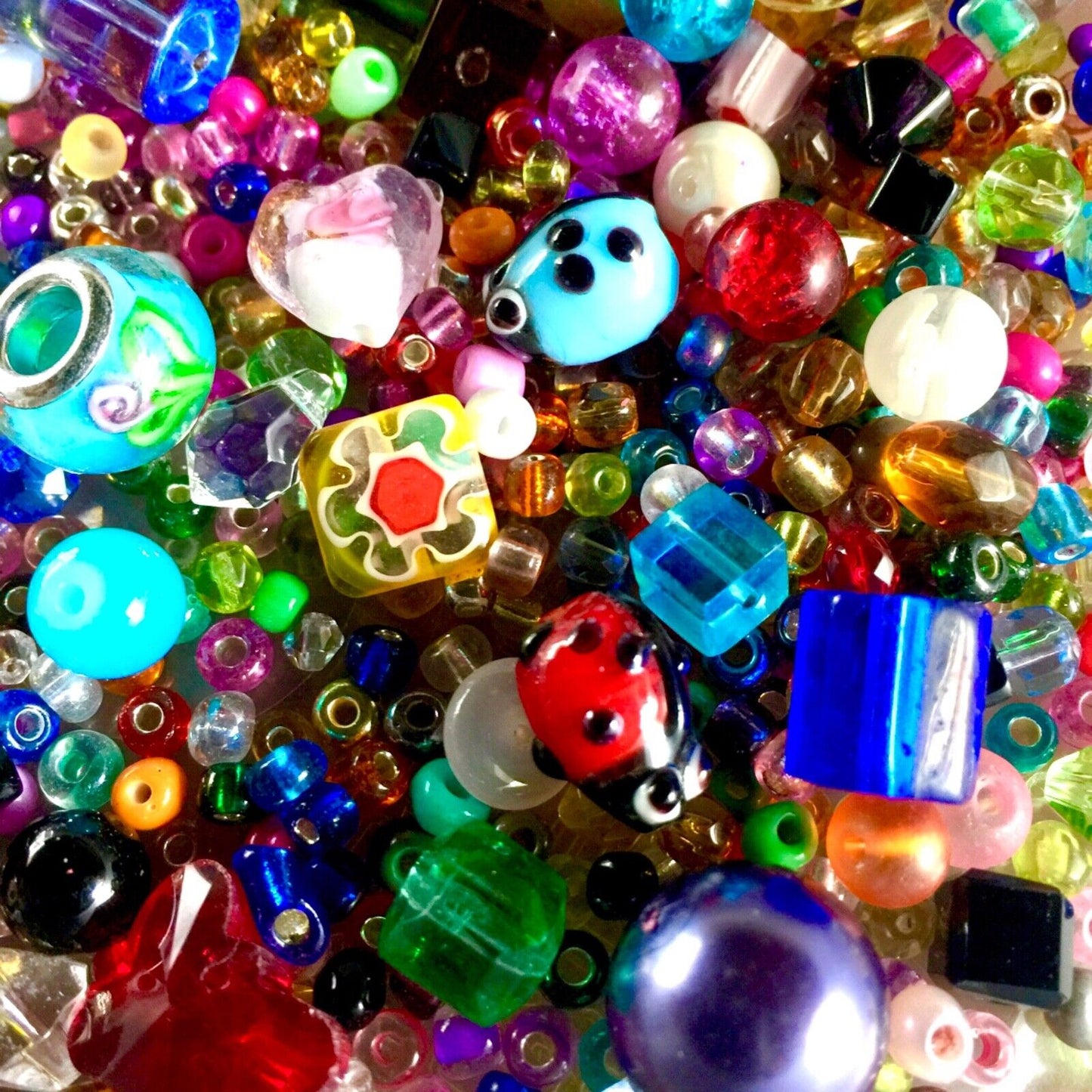 200grams of over 1000 pcs Multi Colour Mix Shapes Mix Sizes 3-20 mm Glass Beads