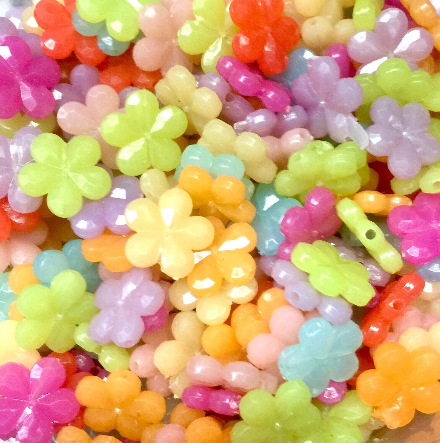 100 pcs Jelly Like Color Flower Charm14.5mm Acrylic Beads