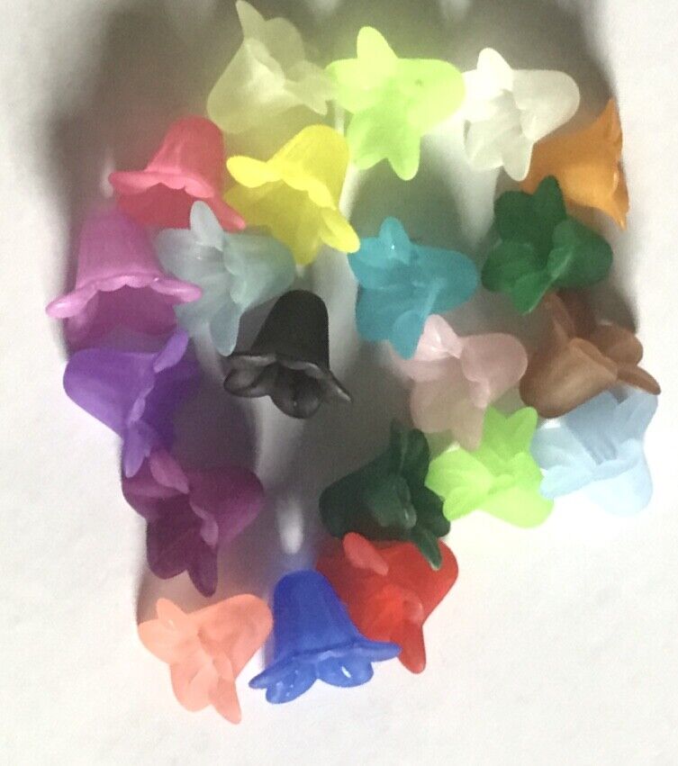 50x Multicolour Acrylic Bell Flower Charm Beads for Jewellery Making
