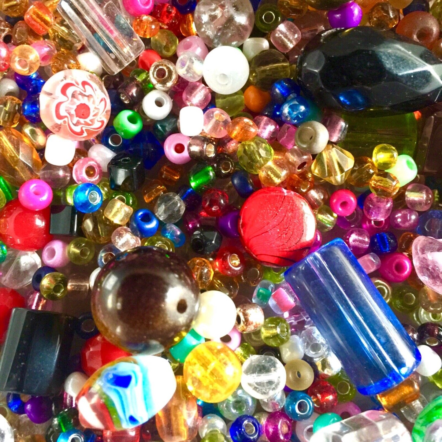 200grams of over 1000 pcs Multi Colour Mix Shapes Mix Sizes 3-20 mm Glass Beads