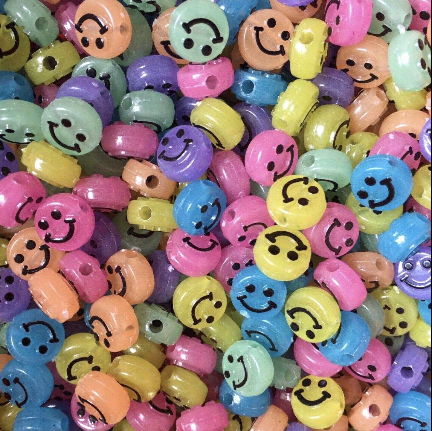 50 pcs Cute Glow in the Dark Luminous 10mm x 6mm Multicolour Smiley Beads Charm