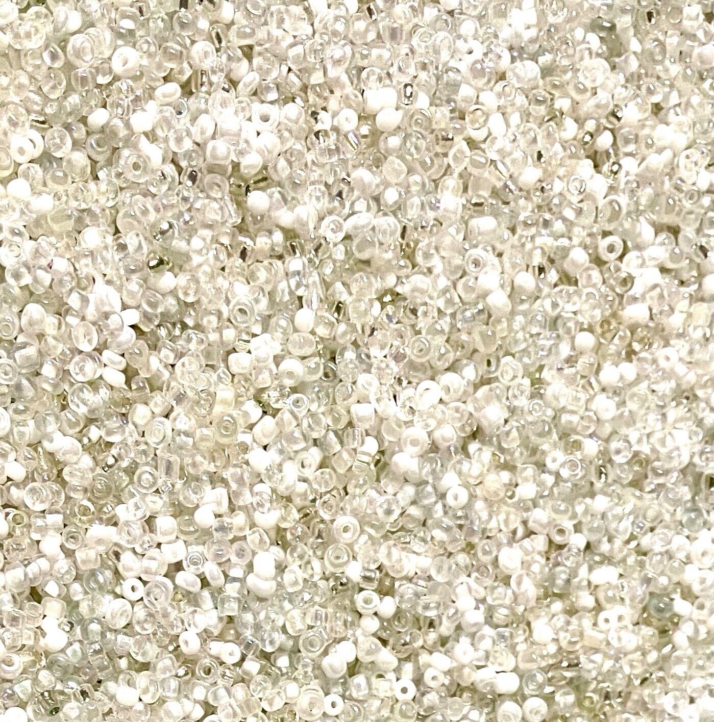 3000+ White and Crystal Whites Colour Hues 2mm-2.5mm Glass Seed Beads