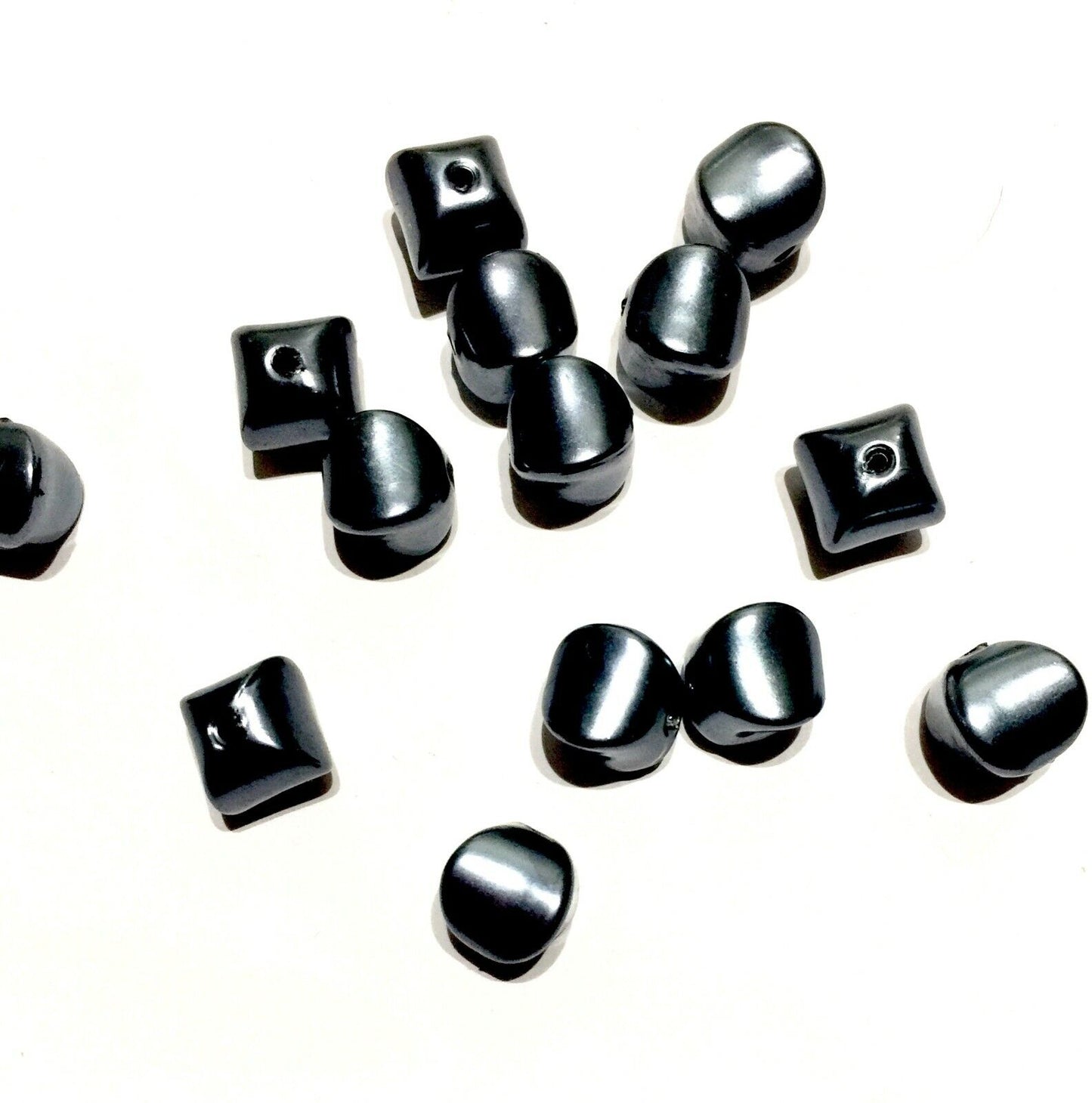 15x Metallic Black Beveled Rounded Cube 12mm Acrylic Beads for Jewellery Making