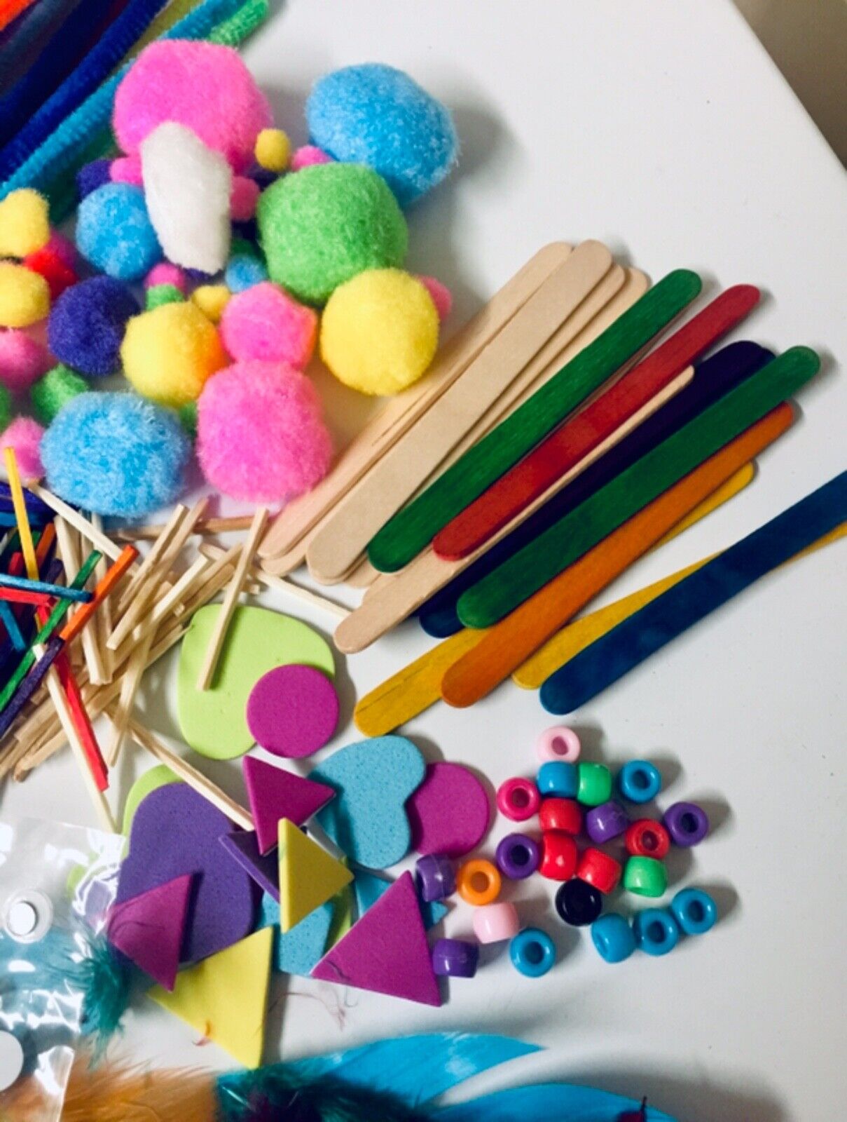 1x Pack MixColours 300 Plus Assorted Craft Item Bumper Pack Kit Set