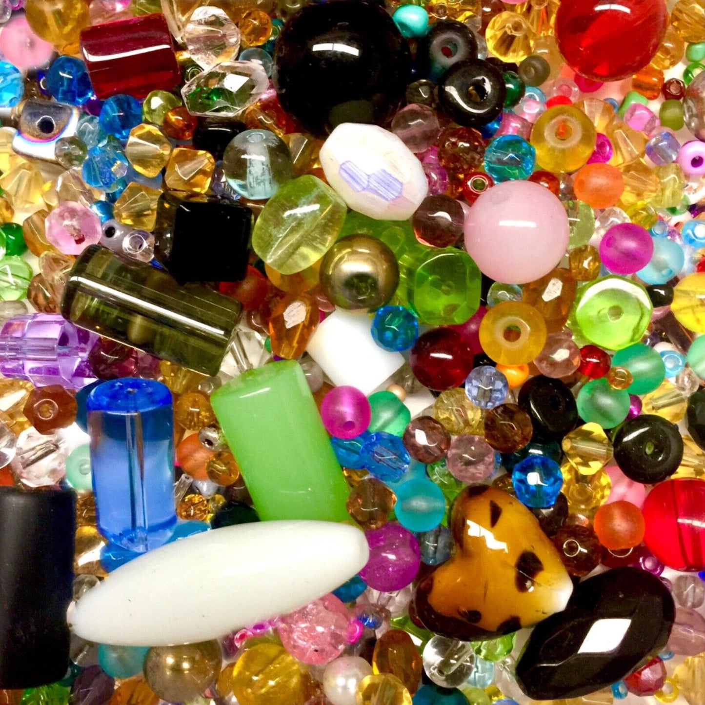 1 Pack of 200grams (over 1000pcs) 3mm-40mm Multi Colour Mix Shapes Glass Beads