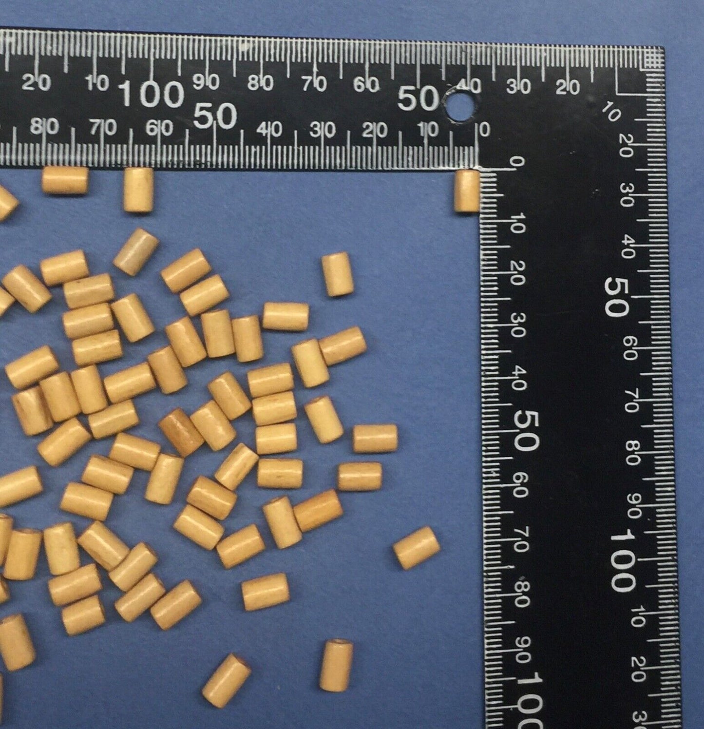 200x Natural Wood 8mmx4mm Wooden Tube Beads (Medium)