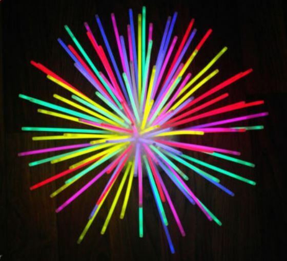 80x Glow in the Dark Multicoloured 8 inch Stick