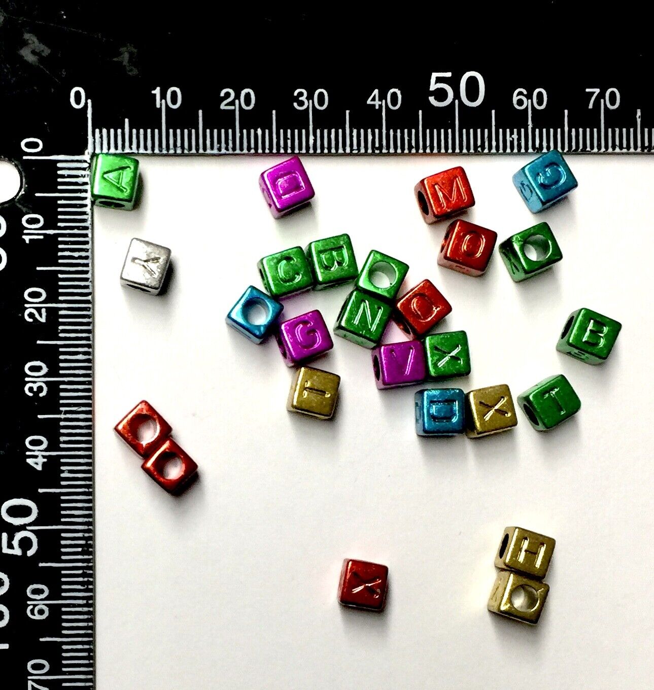 200x Cube Letter Acrylic Beads for Jewellery Making - Pick Your Colour