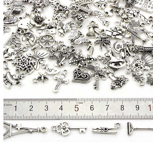 30x Mix Random Design Antique Tibetan Style Metal Charms & Pendants