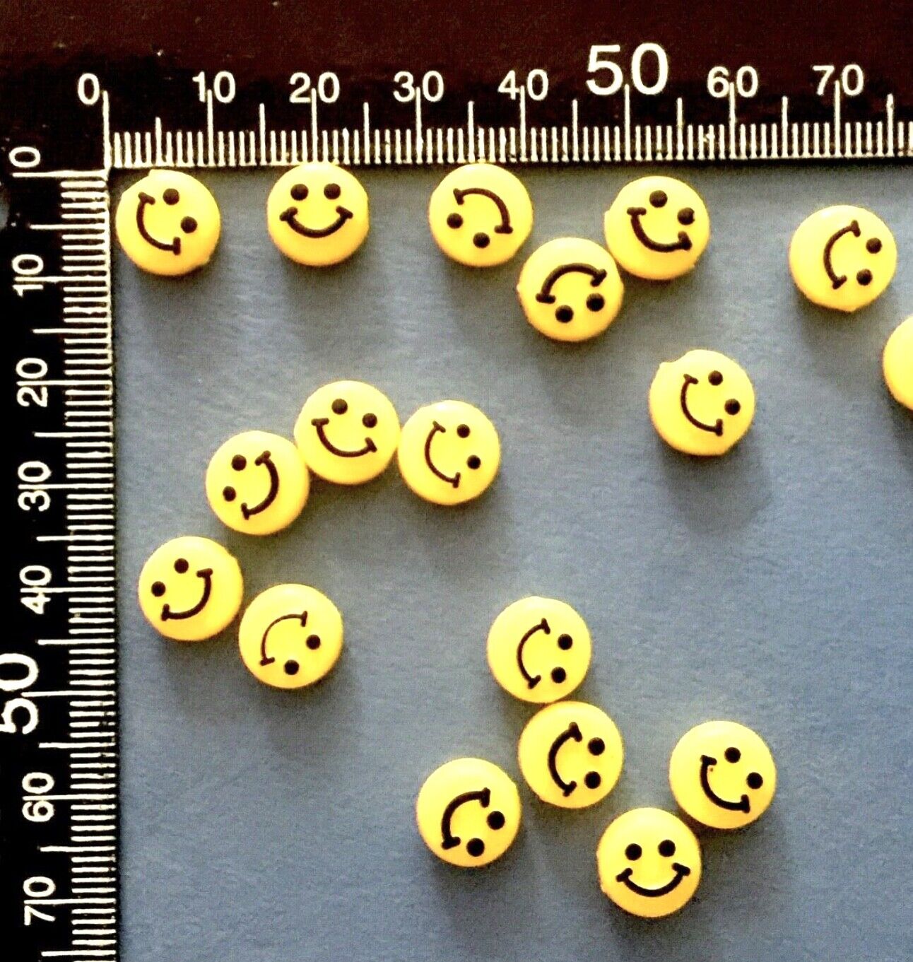 100 pcs Cute 10mm x 6mm Multicolour Smiling Beads Charm for Jewellery Crafting