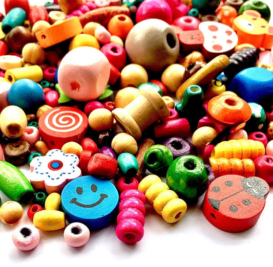 1 Pack of Over 500 pcs Multi Colour Mix Sizes 4mm to 20mm Wood Beads and Charms