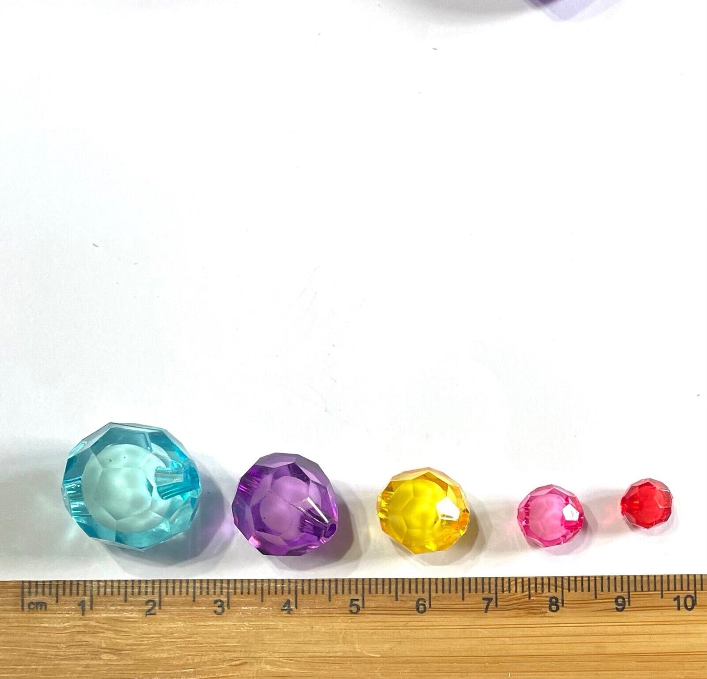 100x Faceted 7mm to 20mm Round Multicolour with White Core  Acrylic Beads