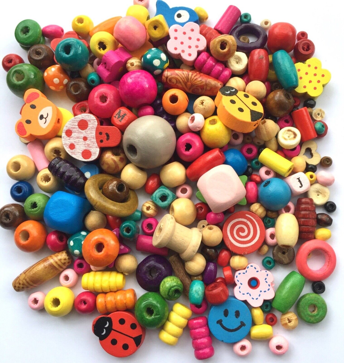 1 Pack of Over 500 pcs Multi Colour Mix Sizes 4mm to 20mm Wood Beads and Charms